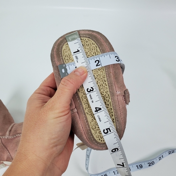 Ugg Baby Girl Bow Valcro Suede Sheep Sherling Boot - Picture 11 of 12